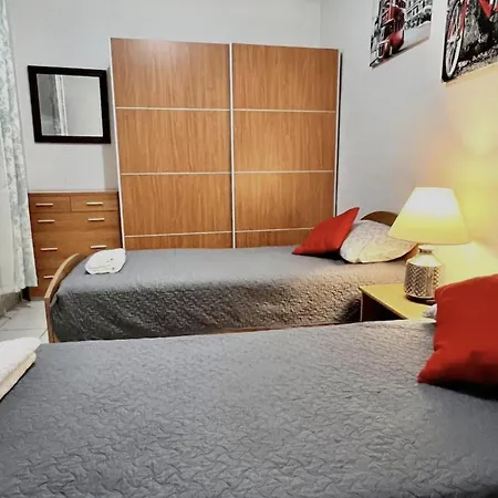 F2 2 Lovely Room, Living And Bathroom Shared , St Julians * Saint Julian's